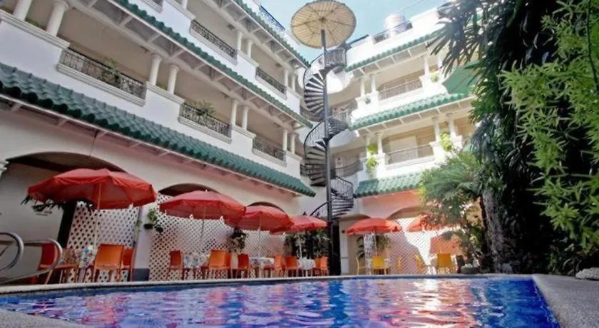 Hotel Galleria Davao 3*,