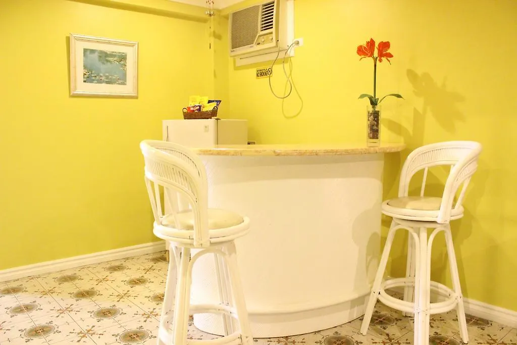 Hotel Galleria Davao 3*,