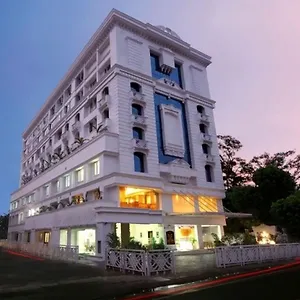**** Hotel Airlink Castle India